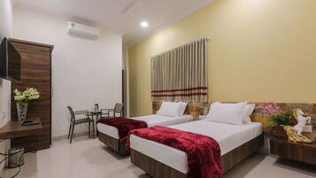 Rollaway beds, free WiFi