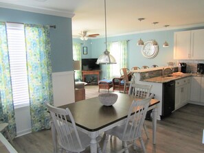 Dining - Newly Remodeled • Linens Included • Beach Gear Provided! (Surfside Beach)