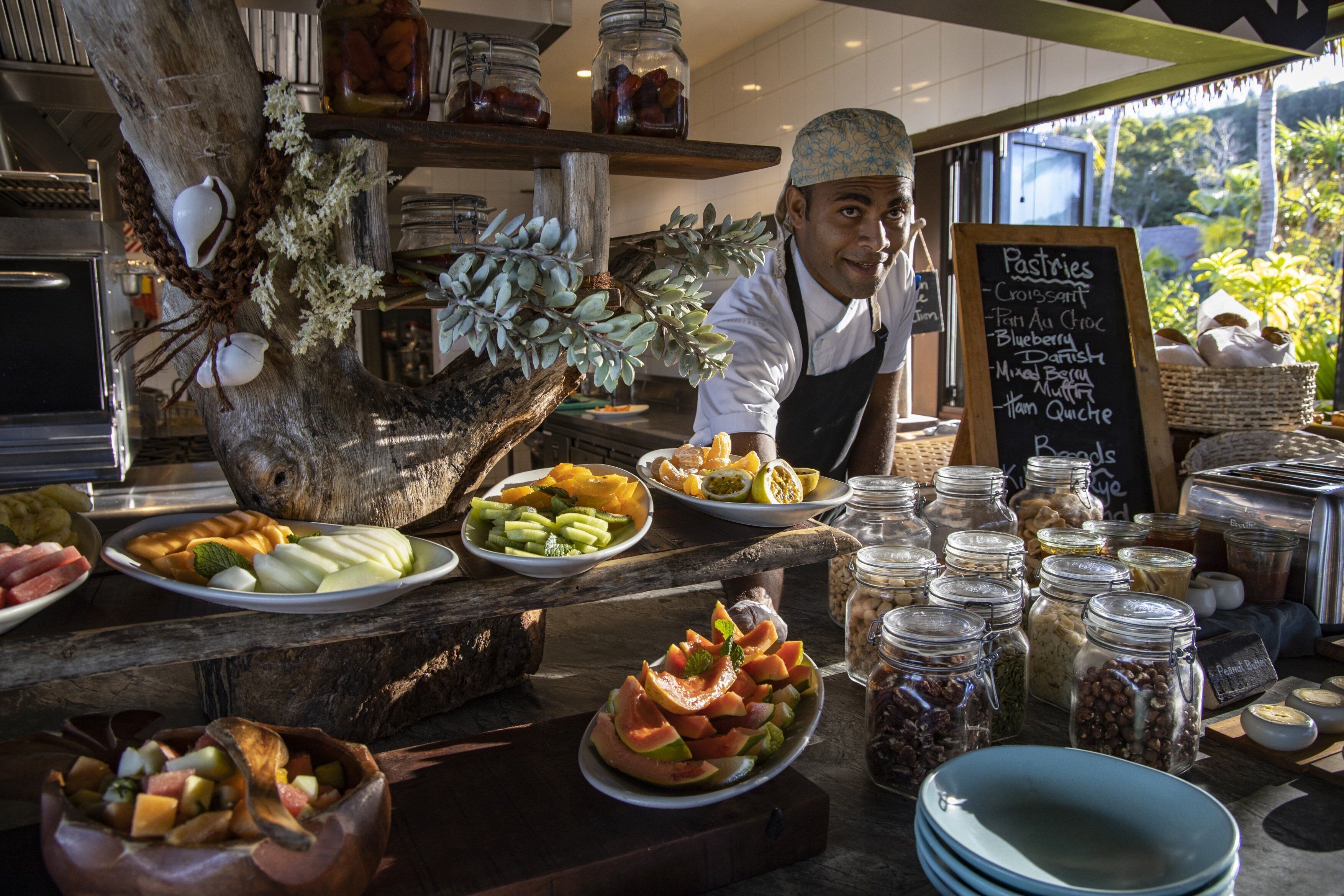 free daily full breakfast