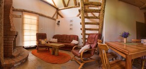 Holiday Home | Khu phòng khách