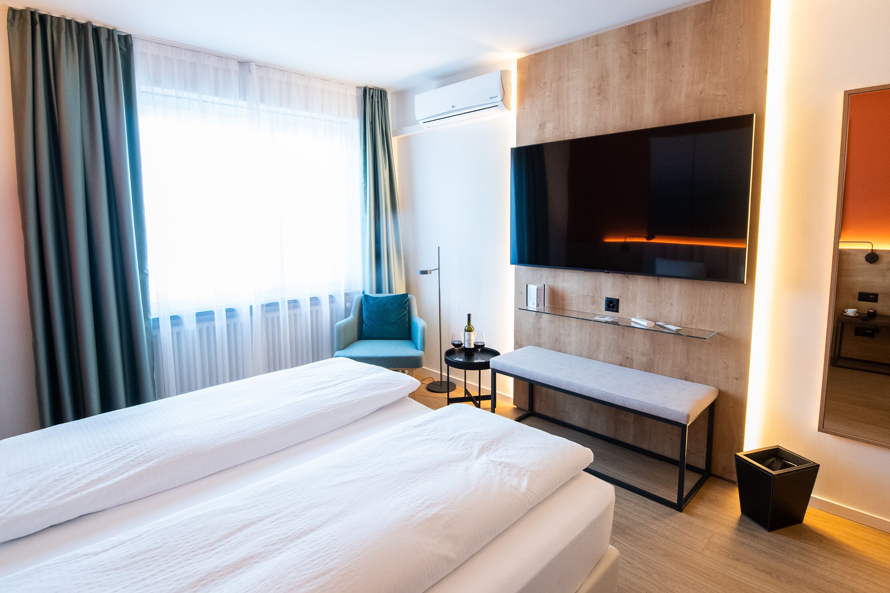 basic double room | 1 bedroom, down duvets, in-room safe, free wifi