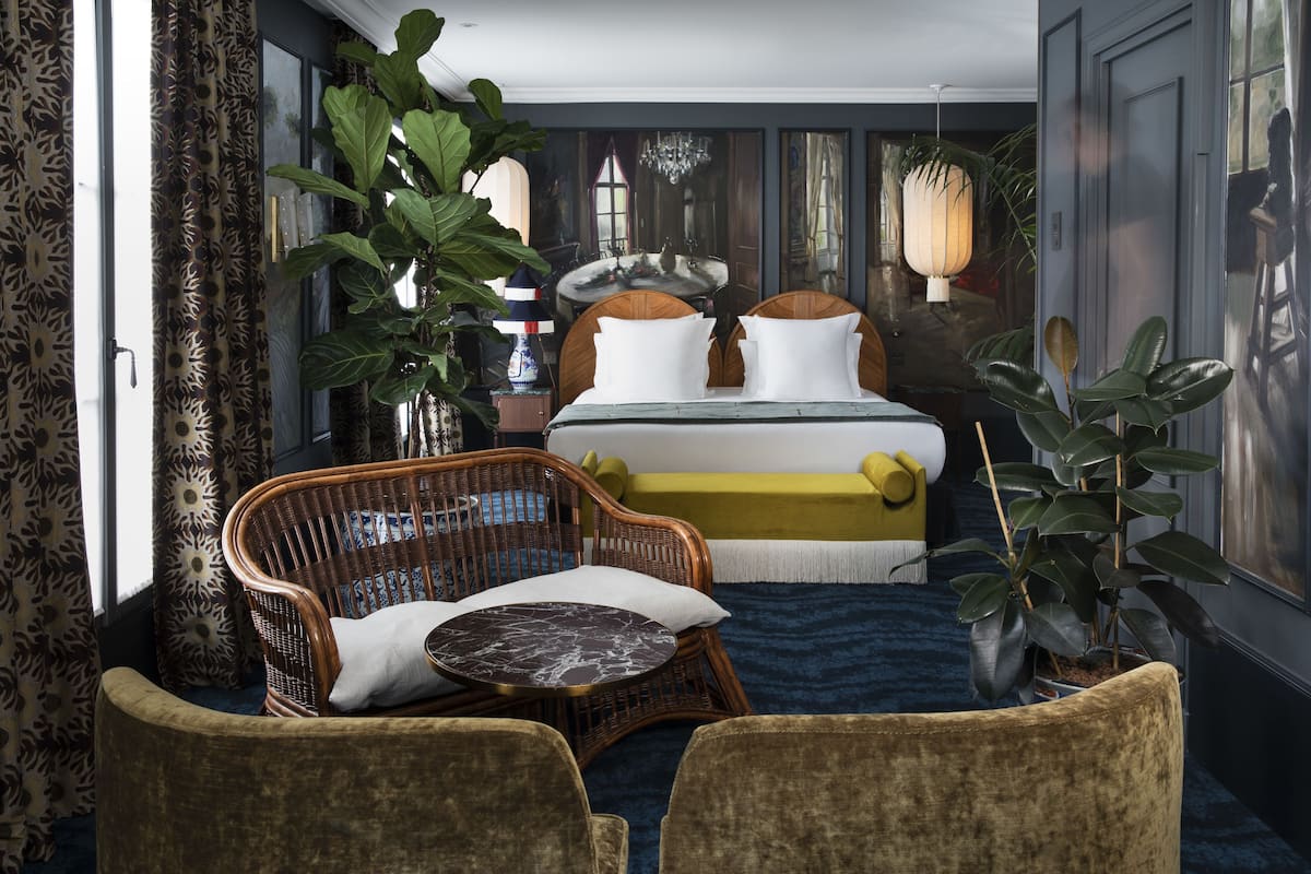 Suite (Edmond) | Luxe beddengoed, een kluis op de kamer, geluiddichte muren