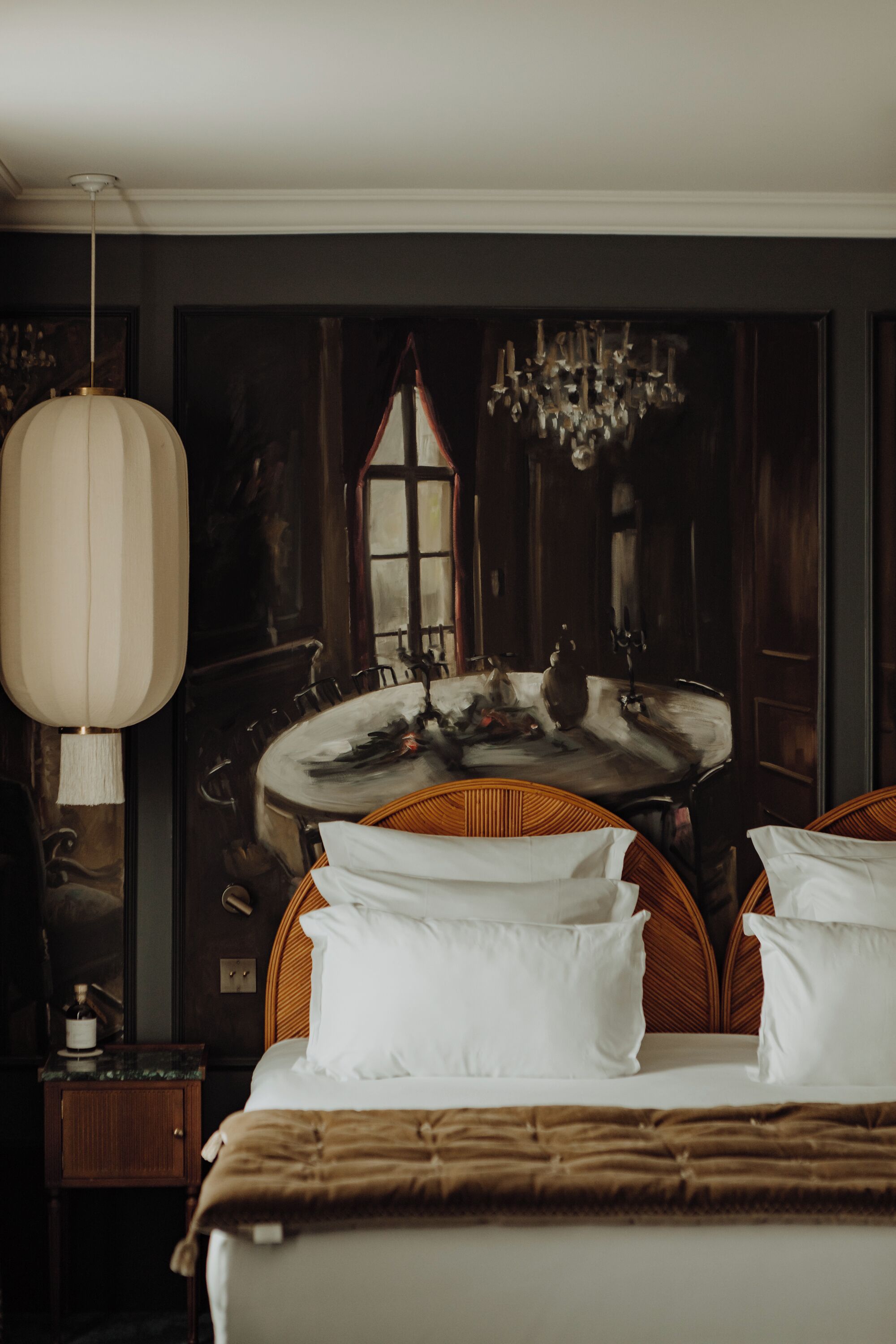 suite (edmond) | premium bedding, in-room safe, soundproofing, iron/ironing board