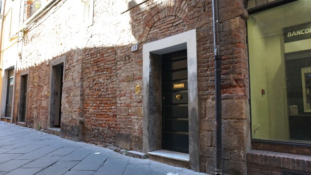 Property entrance - Pieros'apartment (Lucca)