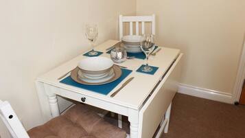 Apartemen Mewah, 2 kamar tidur | Makan di kamar