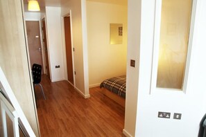 Apartamento superluxo, 1 quarto | 1 quarto, cofres nos quartos, escrivaninha