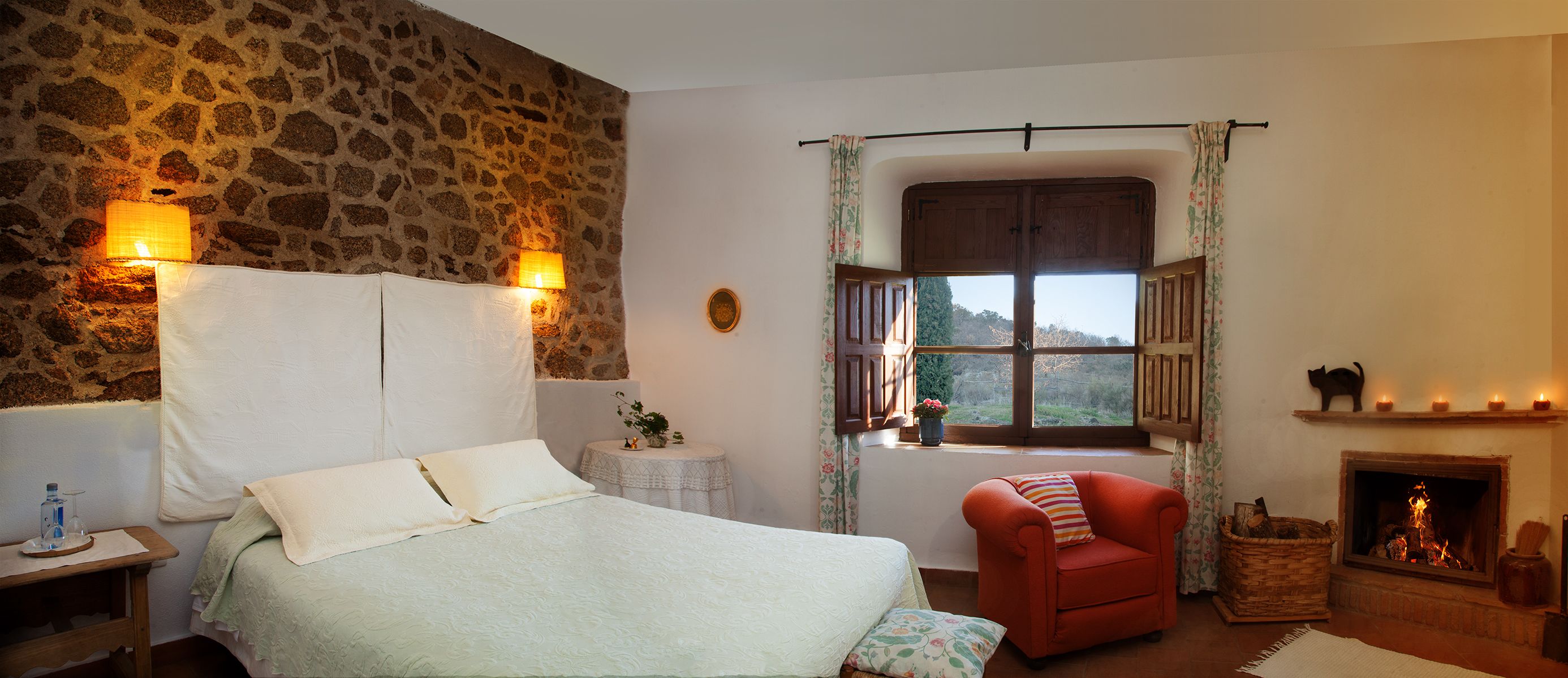 Habitació doble, vistes a la muntanya | Decoració individual, mobiliari individual i escriptori 