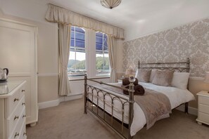 Premium-Doppelzimmer, mit Bad | Kostenloses WLAN, Bettwäsche