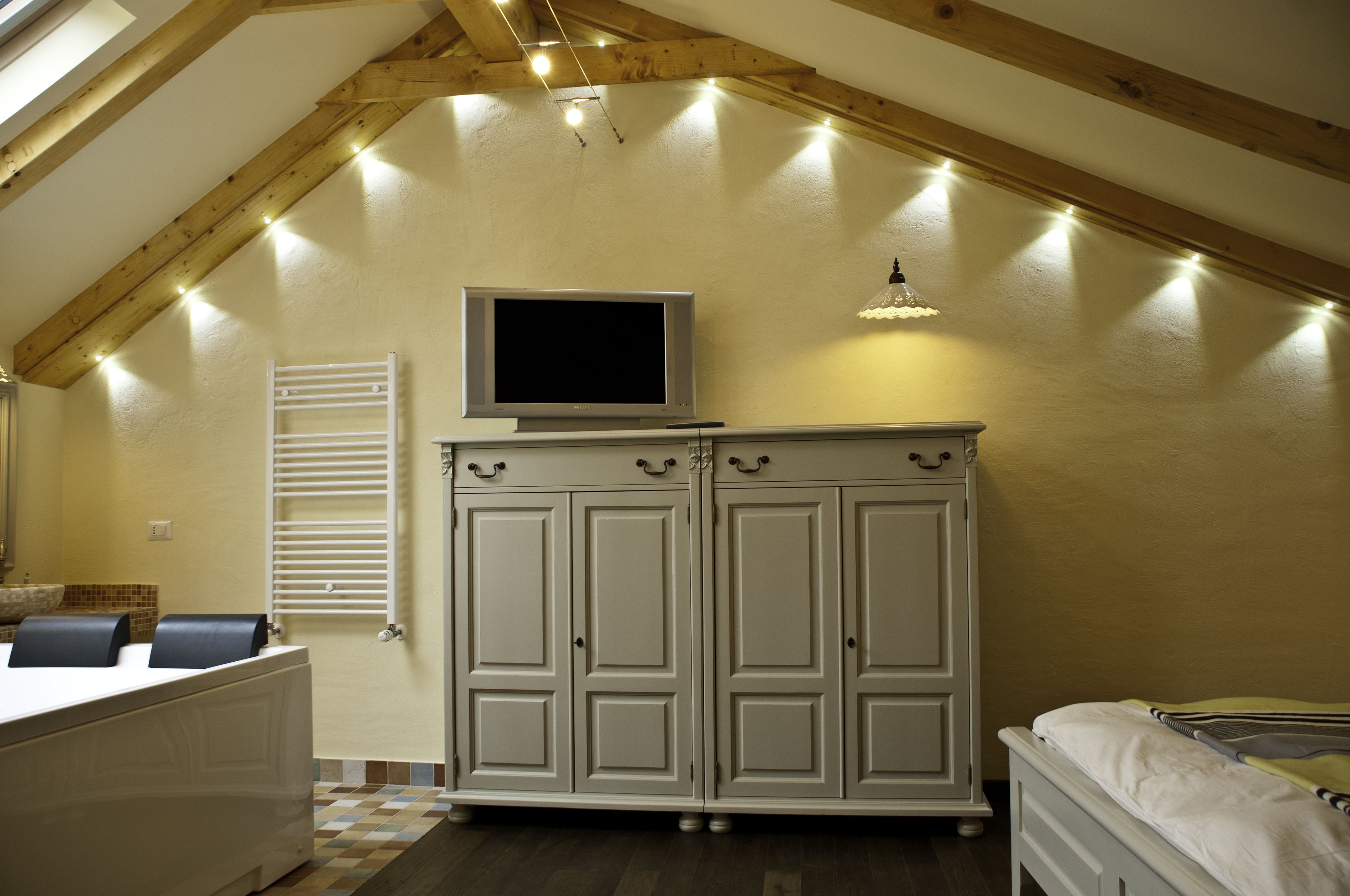 Exclusive Townhome, 3 Bedrooms, Terrace | Room amenity