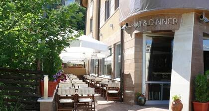 Elate Plaza Business Hotel
