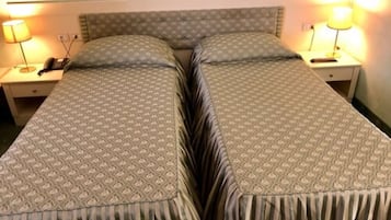 Classic-Zweibettzimmer | Hochwertige Bettwaren, Minibar, Zimmersafe, Schreibtisch