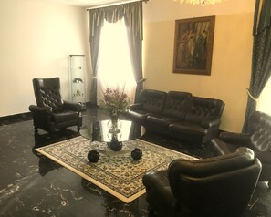 Siddeområde i lobbyen