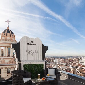 Porch - Hostal Charlotte (Madrid)