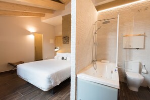 Két bảo mật tại phòng, trang trí khác biệt, bàn 