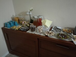 Food and drink - Angioy 18 (Sassari)