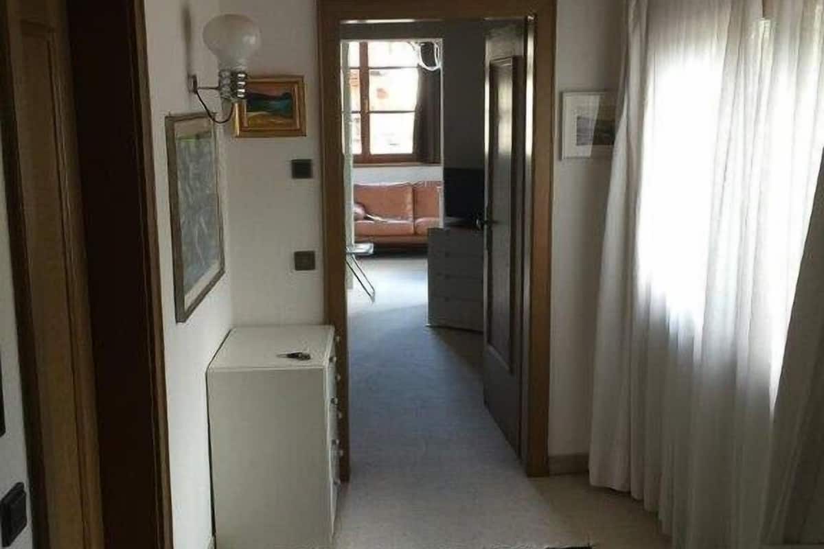 Suite (Turm) | Hypo-allergenic bedding, in-room safe, desk, free WiFi