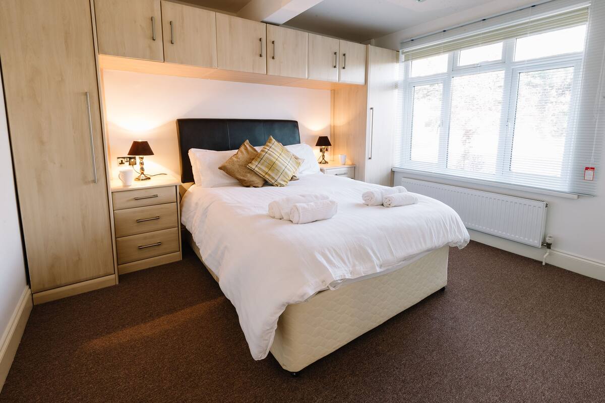 Bungalow Comfort - 1 sovrum | 1 sovrum, sÀngtillbehör av högsta kvalitet och strykjÀrn/strykbrÀda