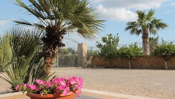 Enceinte de lâhĂ©bergement