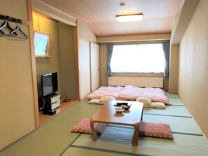 Chambre Tradition, salle de bains commune