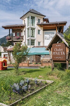 Exterior - Hotel Chalet Pineta (Canazei)