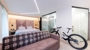 Minibar, Zimmersafe, Schreibtisch, schallisolierte Zimmer