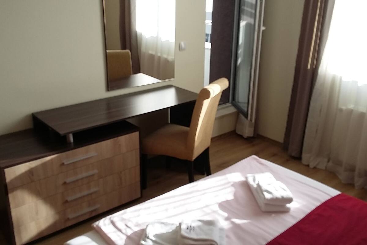 1 bedroom, minibar, desk, soundproofing