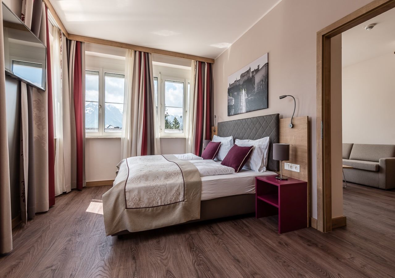 max70 apartment | 1 bedroom, premium bedding, in-room safe, desk