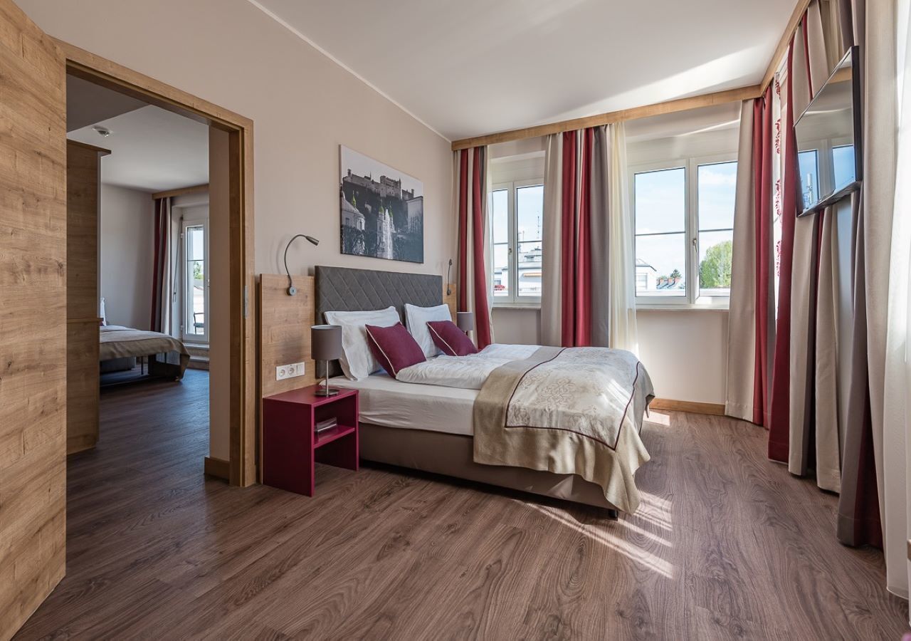 Premium bedding, in-room safe, desk, soundproofing