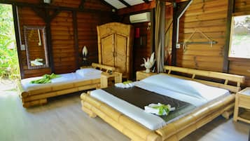 1 Schlafzimmer, hochwertige Bettwaren, individuell eingerichtet