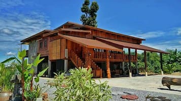 House, 3 Bedrooms | 1 bedroom, free WiFi, bed sheets