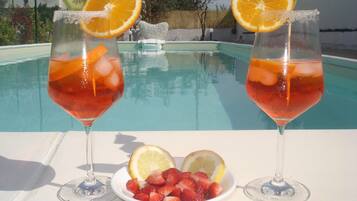 Outdoor pool, sun loungers