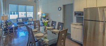 Heaven on Midtown Fully Furnished Apts