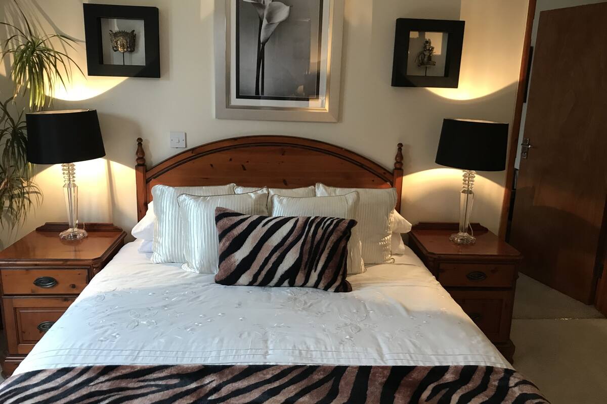 套房 (The Garden) | 客房内保险箱、办公桌、熨斗/熨衣板、免费 WiFi