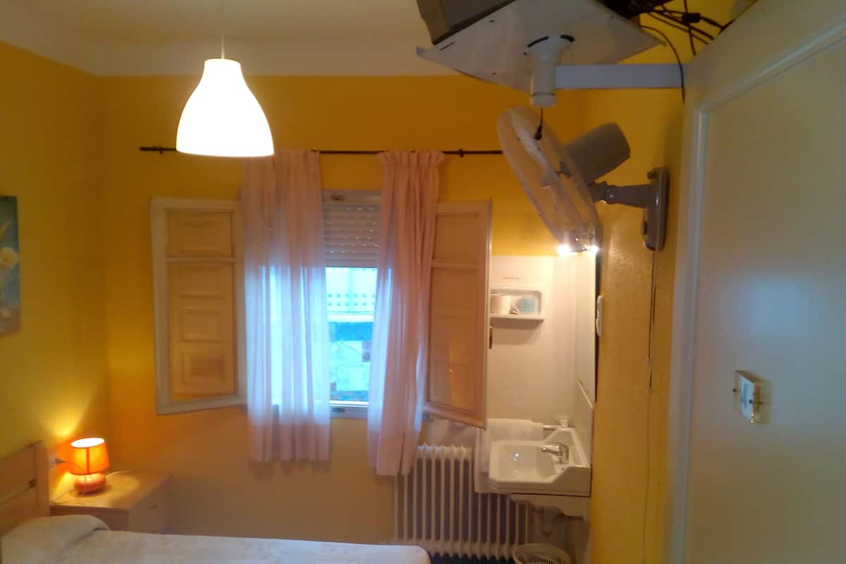 Basic Single Room, Shared Bathroom
