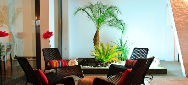 บริเวณนั่งเล่นที่ล็อบบี้