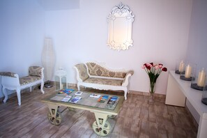 Àrea amb seients del vestíbul