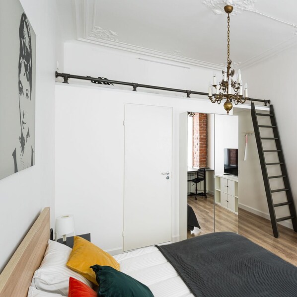 Superior Apartment | Desk, iron/ironing board, free WiFi, bed sheets - Art Apart Hotel Moscow (Moscow)