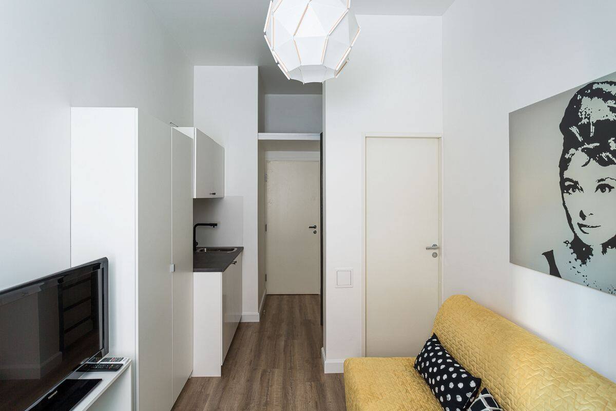 Standard Apartment (Standard Apartment #5) | Meja, seterika/papan seterika, Wi-fi percuma, cadar katil