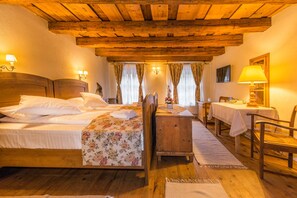 Superior Double Room, 1 King Bed (FRANCESKA)