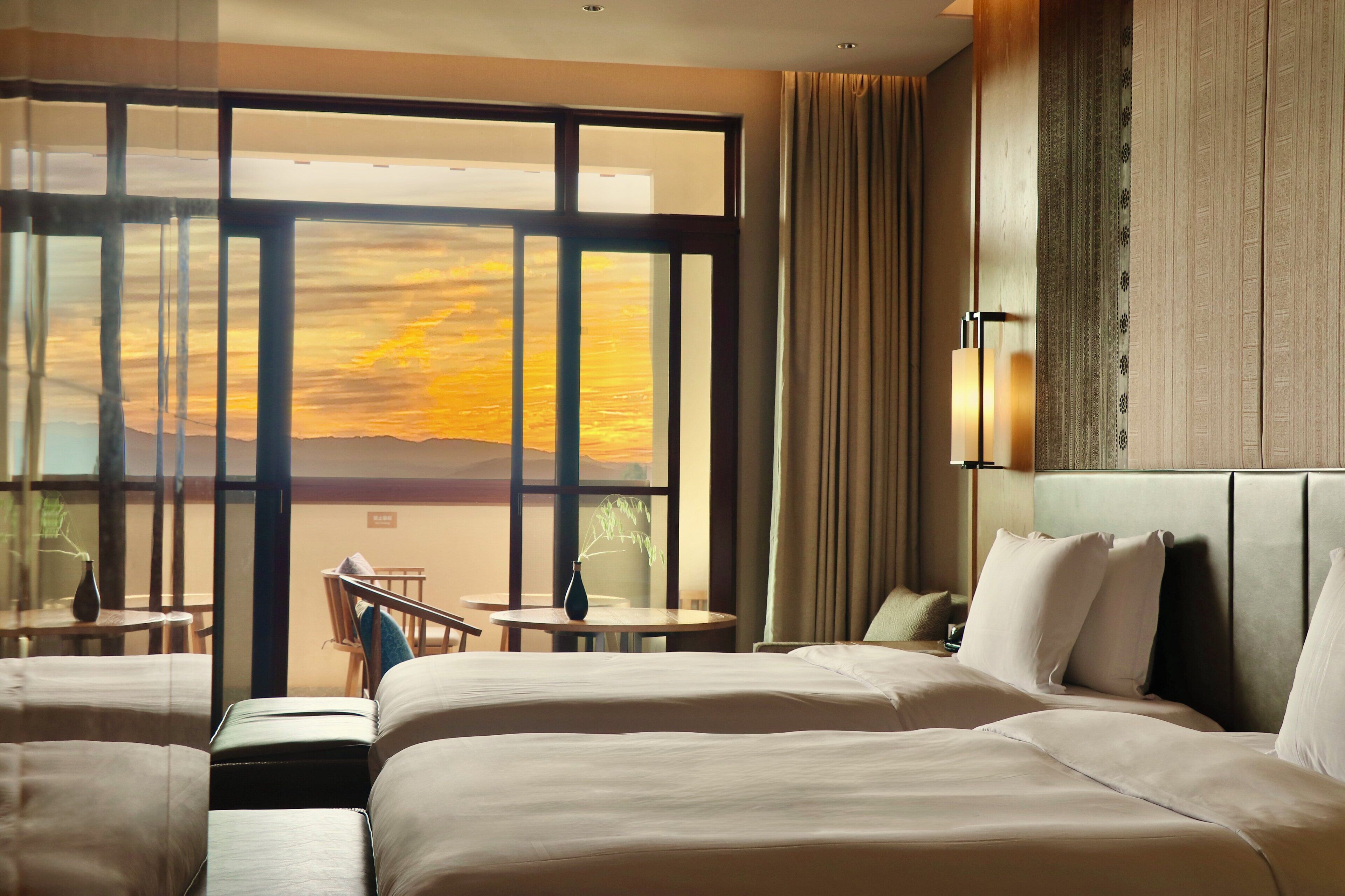 Premium bedding, minibar (some free items), in-room safe