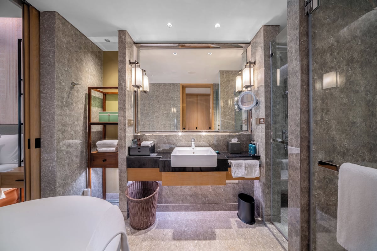 Free minibar items, in-room safe, blackout curtains, soundproofing