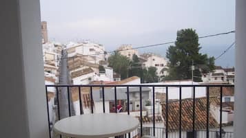 Driepersoonskamer | Verduisterende gordijnen, gratis wifi