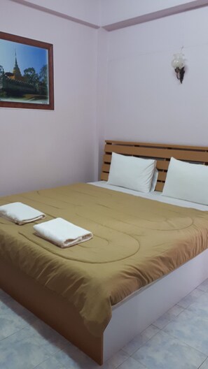 Standard Double Room  | 折叠床/加床（额外收费）、免费 WiFi