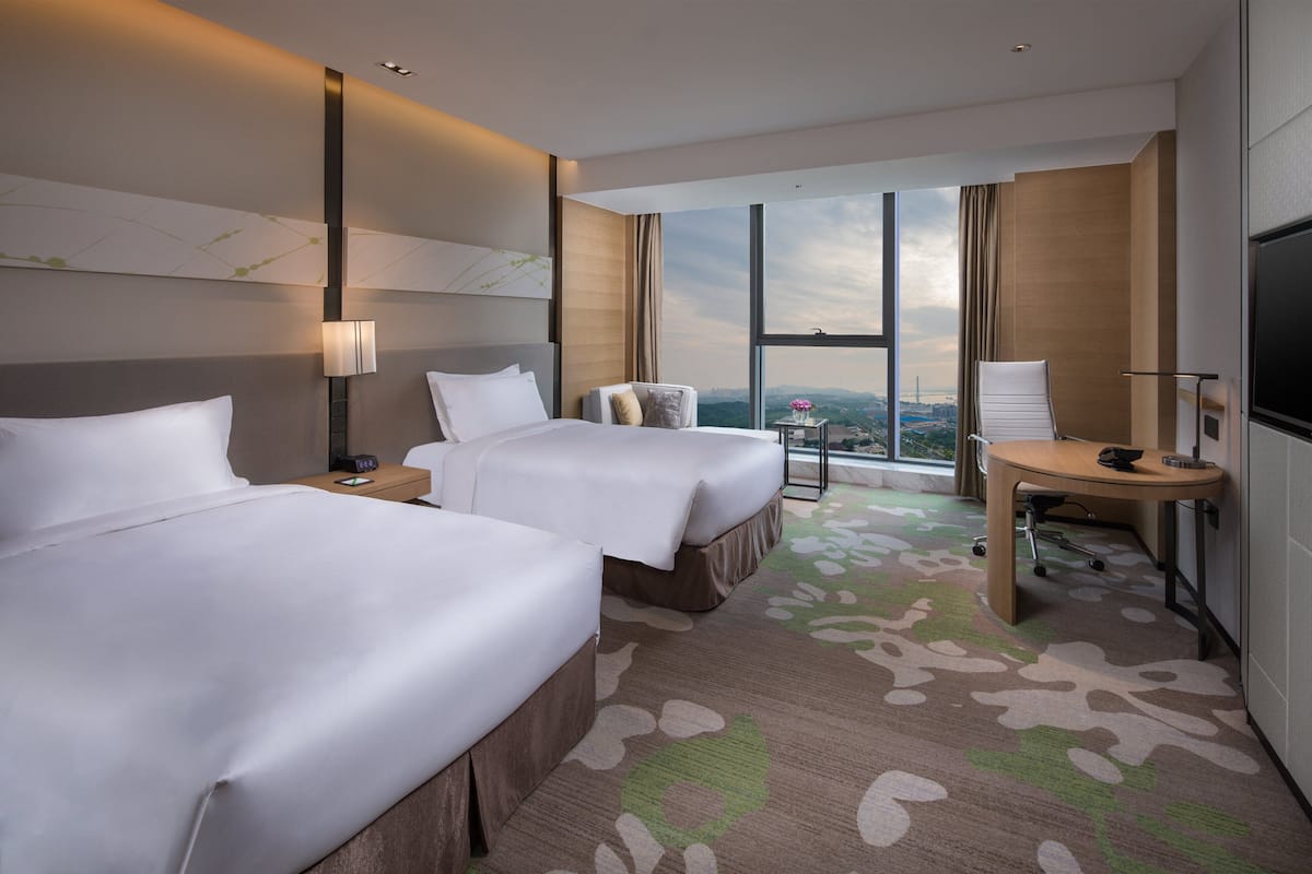 1 Schlafzimmer, hochwertige Bettwaren, Daunenbettdecken