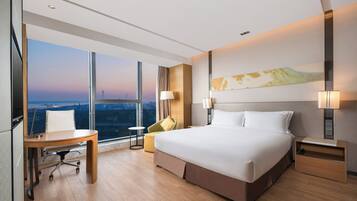 Sviitti, 1 makuuhuone, keittiö (Living Dining) | 1 makuuhuone, ylelliset vuodevaatteet, untuvapeitot