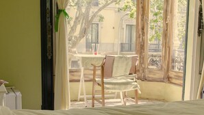 Phòng Suite | Két bảo mật tại phòng, màn/rèm cản sáng, bàn ủi/dụng cụ ủi quần áo 