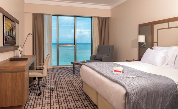 Egyptian cotton sheets, premium bedding, Select Comfort beds, minibar