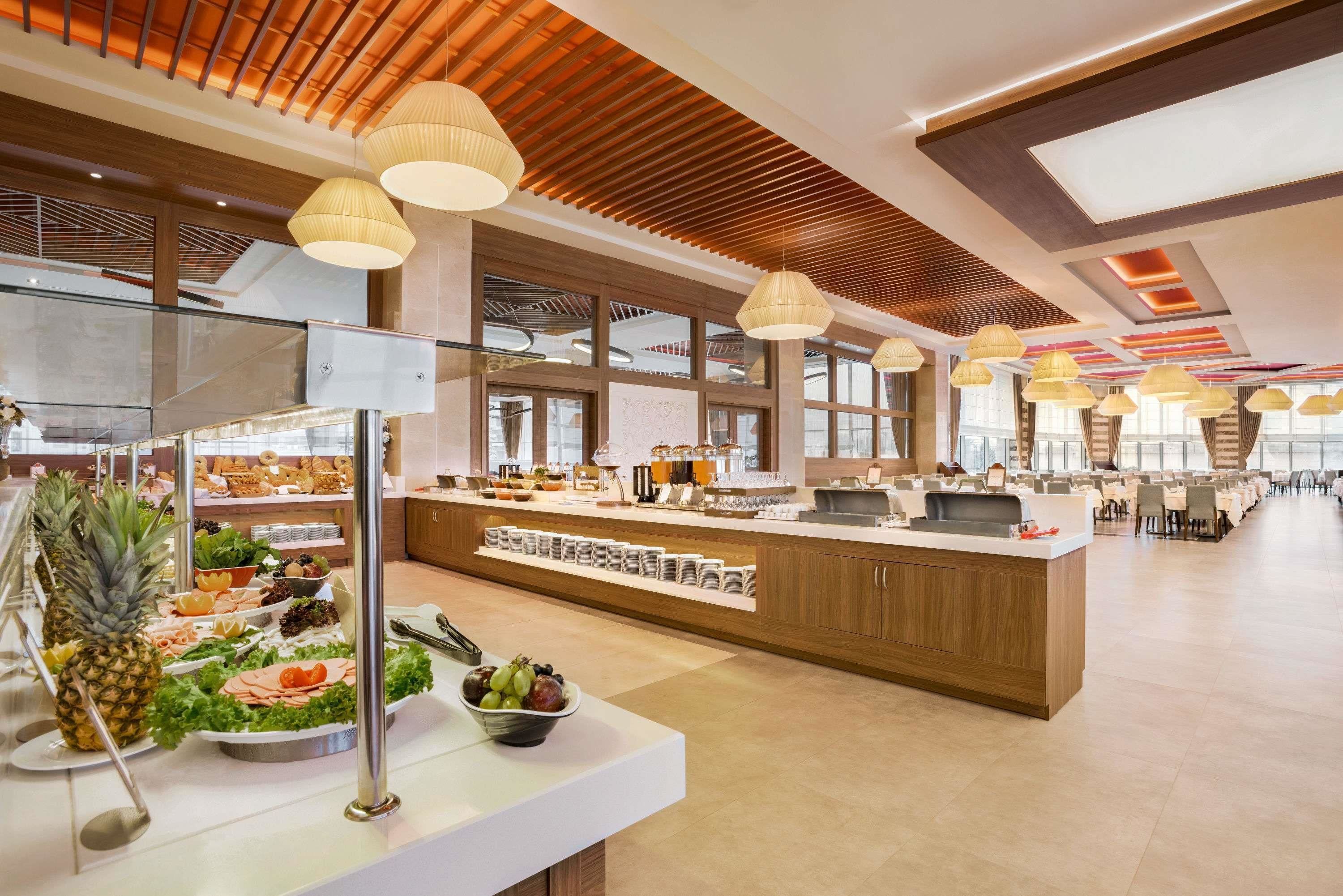 Petit déjeuner buffet compris tous les jours