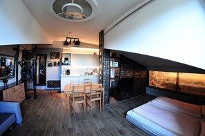 Design Loft | In-room safe, iron/ironing board, rollaway beds, free WiFi - Alder Apartments (Kraków)