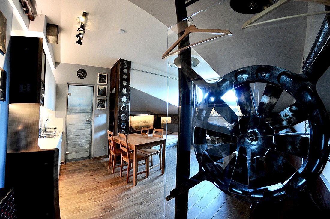 Design-Loft | Essbereich im Zimmer